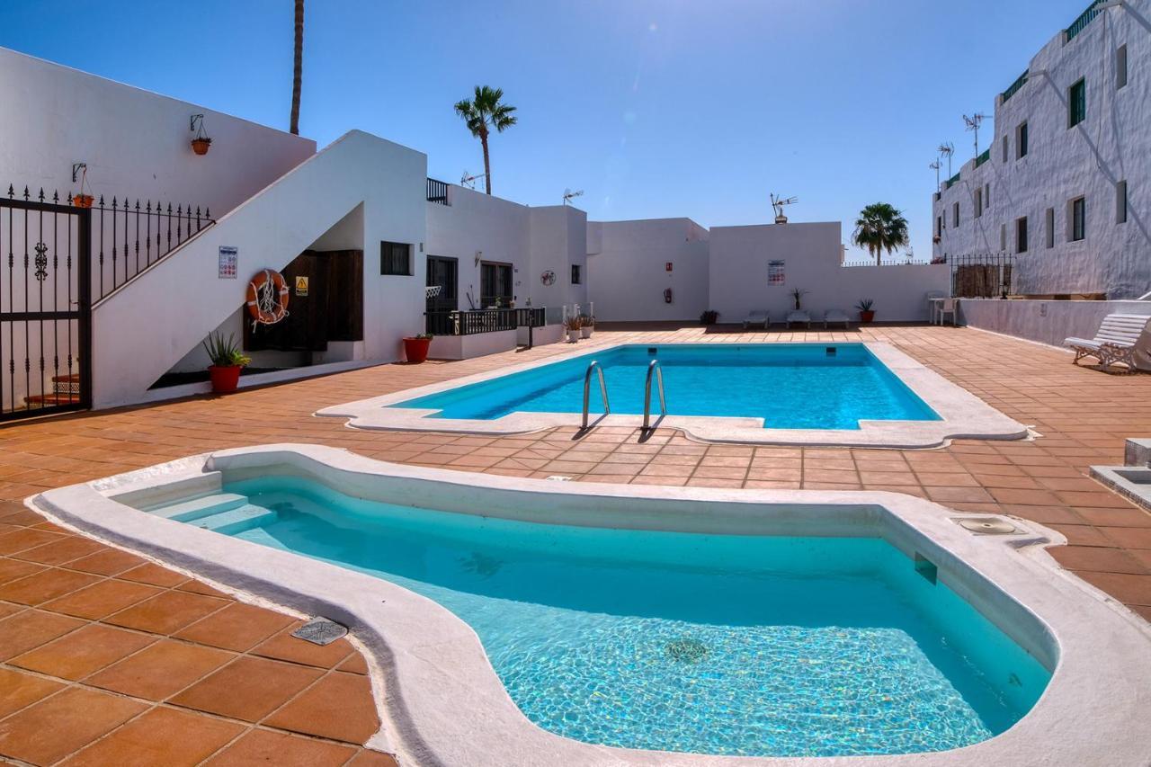 Villa Sea Waves Lanzarote 500M From Playa Grande Big Terrace And Pool Puerto del Carmen  Exterior foto